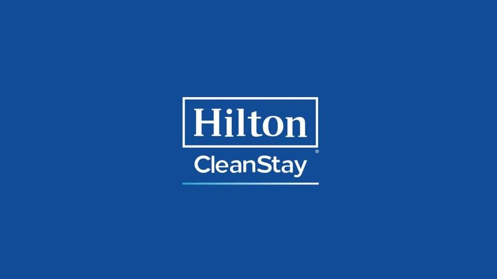 Hampton Inn & Suites Pittsburgh Airport South/Settlers Ridge Robinson Township  Exterior photo