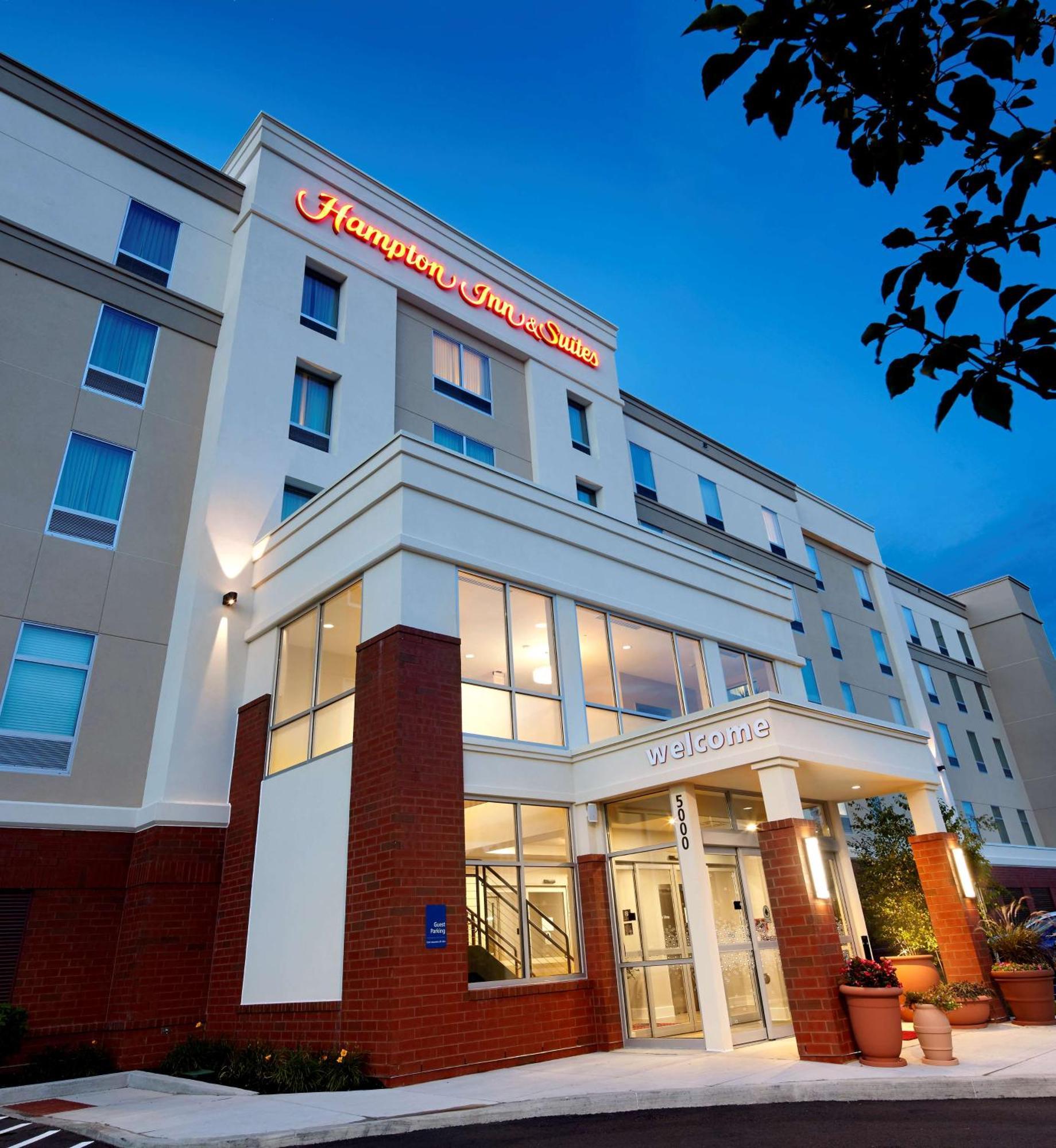 Hampton Inn & Suites Pittsburgh Airport South/Settlers Ridge Robinson Township  Exterior photo